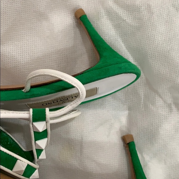 valentino green suede rock stud sandals 40 - Picture 4 of 4